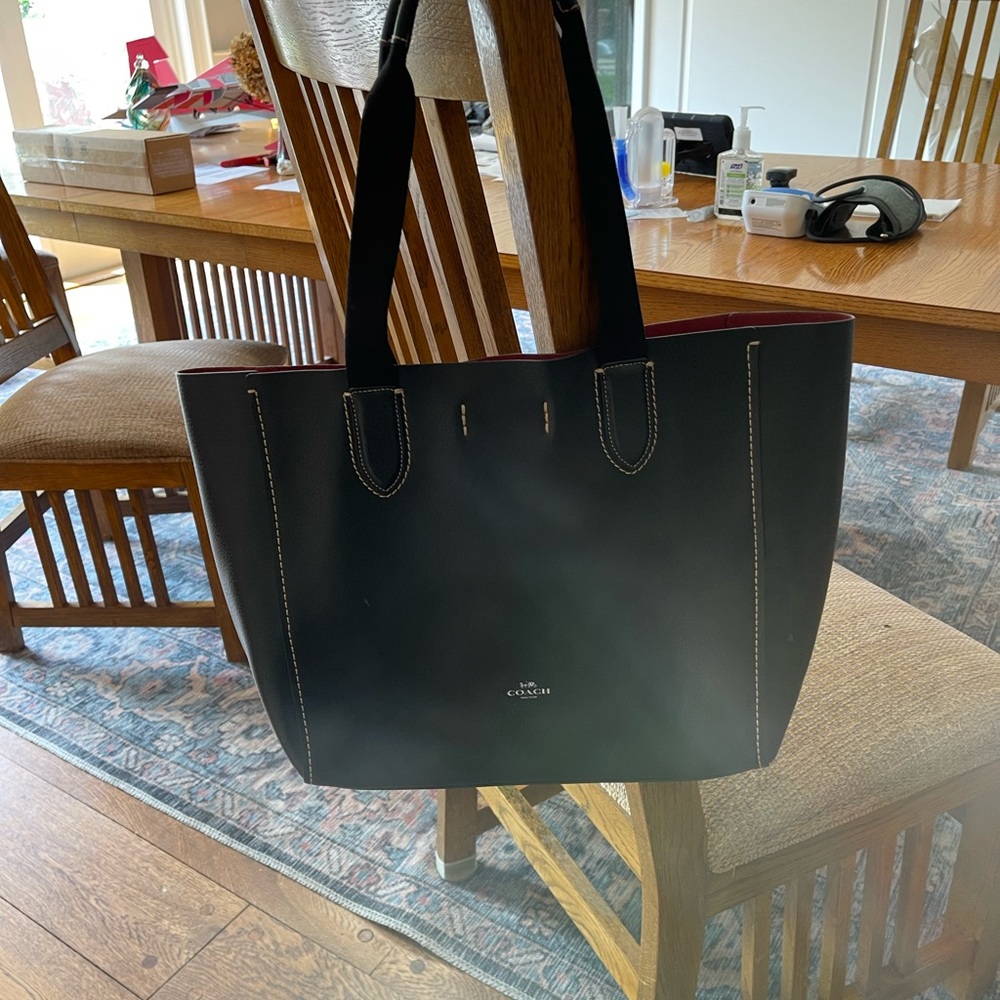 Coach Black Structured Tote Bag with Minimalist Design
